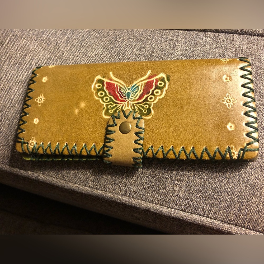 Handcrafted Vintage Leather Butterfly Wallet. Olive Green Outside